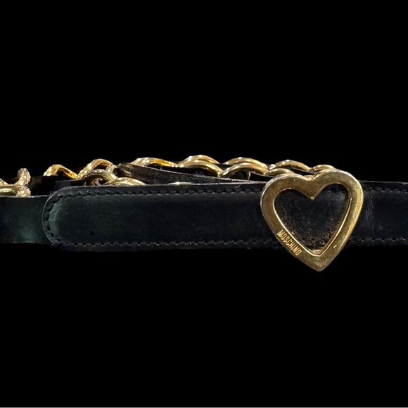 Vintage Moschino Patent Leather Belt with Heart and Chain - Redwall Collection - Picture 7 of 12